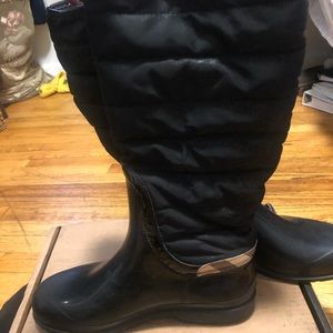 Burberry snow/rain boots
